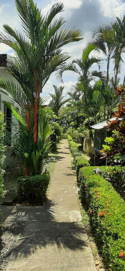 Phuket Sirinapha Resort Nai Yang Beach Exterior foto